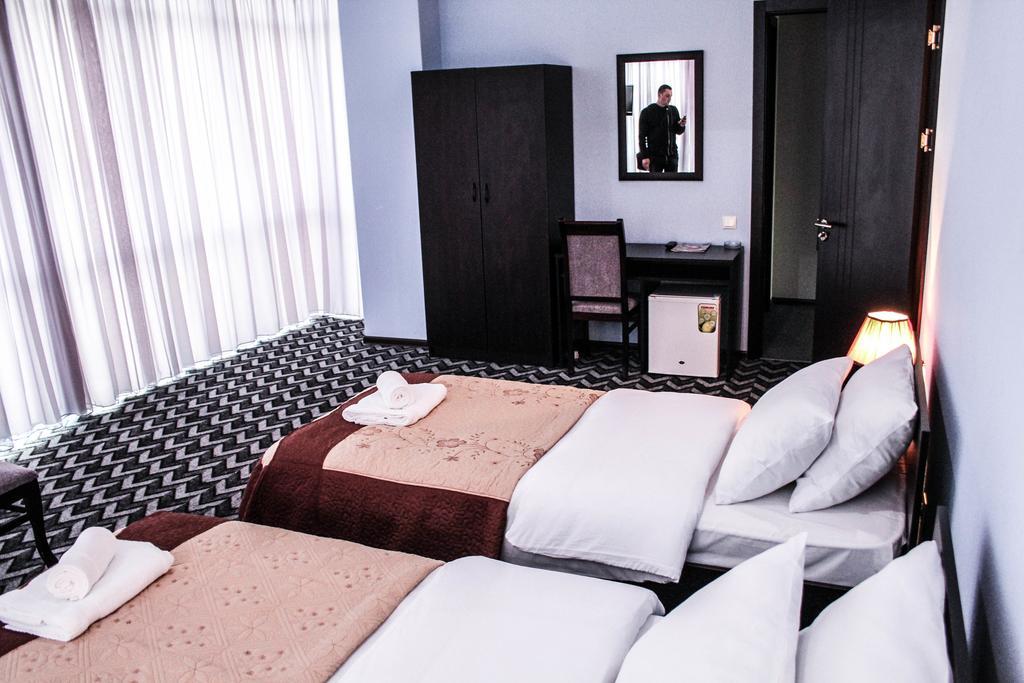 Hotel Royal Georgia Tbilisi Zimmer foto