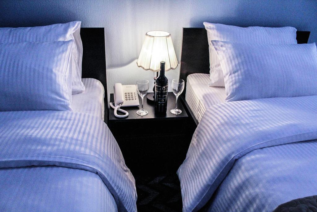 Hotel Royal Georgia Tbilisi Zimmer foto