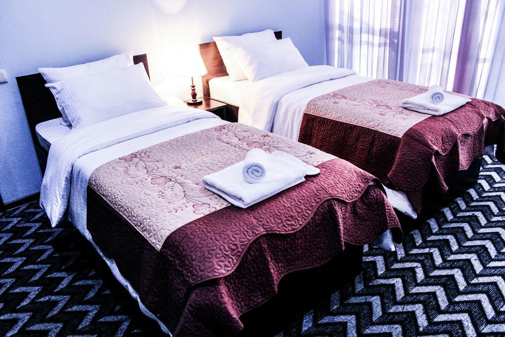 Hotel Royal Georgia Tbilisi Zimmer foto