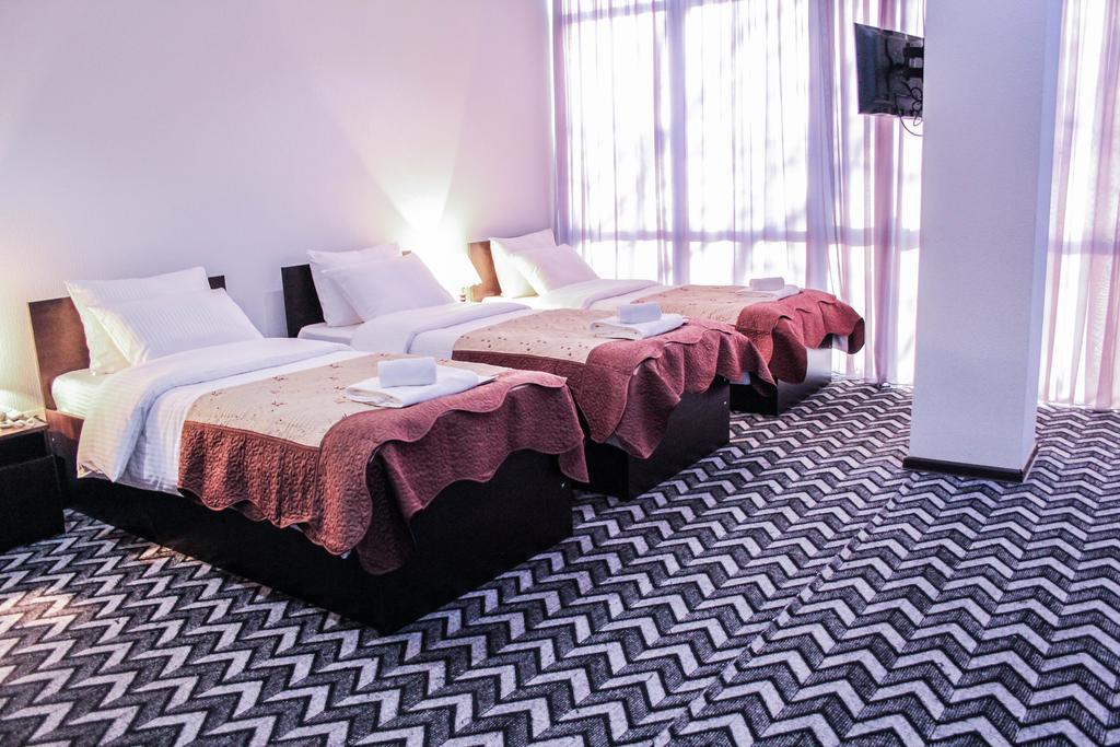 Hotel Royal Georgia Tbilisi Zimmer foto